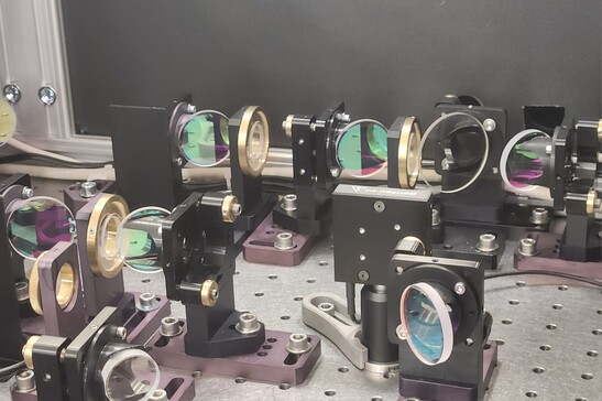 Componenti per la generazione del laser (fonte: Leonardo De Cosmo)